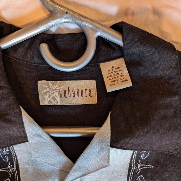 Stylish Men's Cubavera Button Down Size Small Shirt - Picture 4 of 4